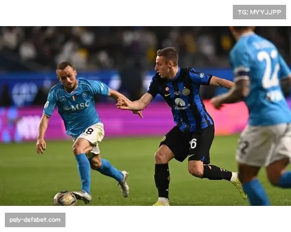 埃因霍温高位压迫与两翼套叠战术成型 客场xG值领跑联盟 埃因霍温高位压迫与两翼套叠战术成型 客场xG值领跑联盟