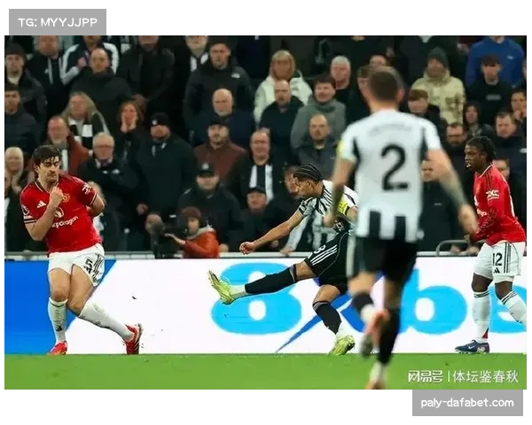 利桑德罗马丁内斯新增伤情 曼联后防核心缺阵考验防线深度 利桑德罗马丁内斯新增伤情 曼联后防核心缺阵考验防线深度